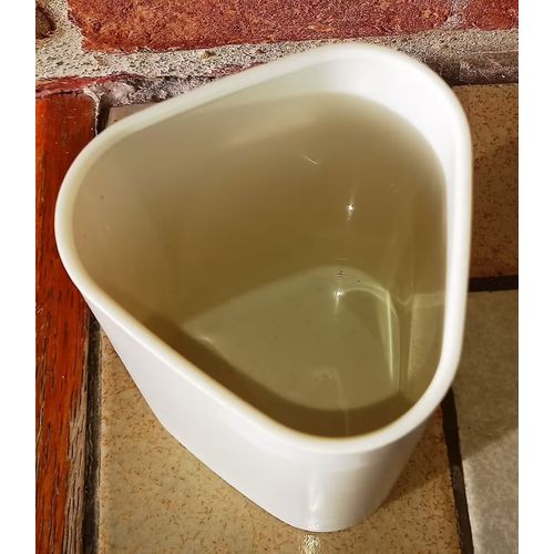 Pot Sans Couvercle - Ustensiles ,Crayons, Autres Utilisations - Tupperware Vintage 070/80'- 12cmx08cm Environ -  Plastique Alimentaire ,Triangulaire ,Angles Arrondis