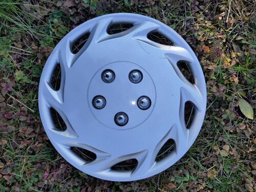 Enjoliveur De Roue 15" 15 Pouces 15 " Jho45 Jh045 Made In Taïwan 08/24 Pour Voiture Automobile