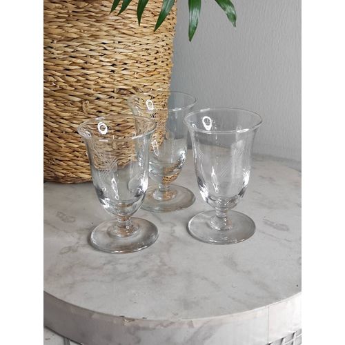 Verres A Liqueur