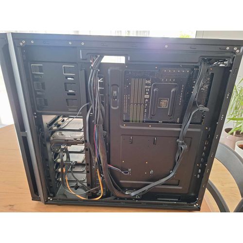 PC Gamer AMD Ryzen 7-3700X - Ram 8 Go - SSD 480 Go + DD 2 To