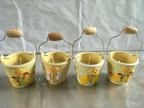 Bougies de pâques avec bougies integrees forme petits seaux