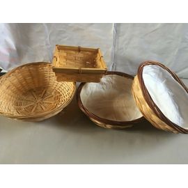 Lot de 4 petits paniers pâques ou autre osier / rotin