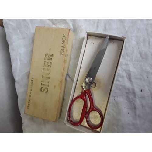 Ciseaux Anciens Crénelés Singer