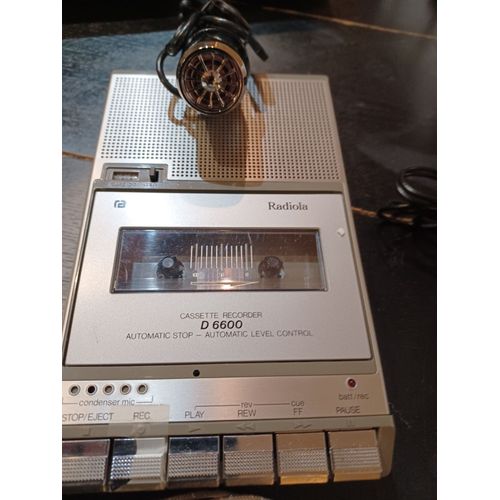 Cassette recorder Radiola slim line D6600. Automatic stop/ 3 digit counter /cue-review. 1984