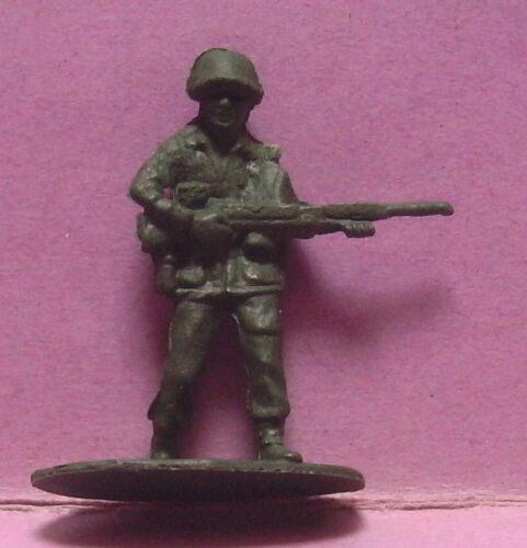 Figurine Soldat Armée Américaine - 2 Éme Guerre Mondiale - Position Marche - Plastique - 80/90's - 45 Mm - Chine