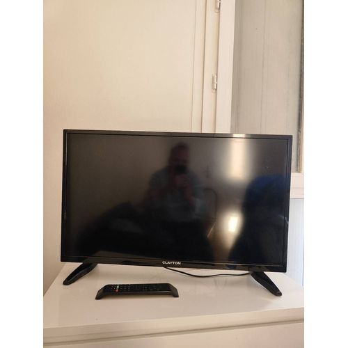 Clayton CL32DLED16B-2 - 32" - Télévision 74 centimetres
