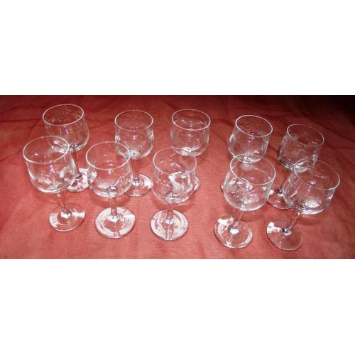 Lot De 10 Verres Anciens Taillés Main À Liqueur Verre Ou Cristal ?