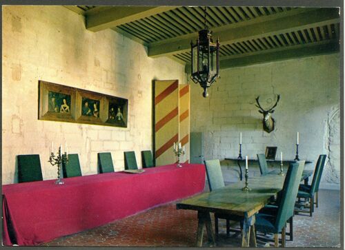 Carte Postale Uzès, 30, Gard, Premier Duché De France, Intérieur Du Château Ducal, , La Salle À Manger Louis Xiii, Au Mur, Triptyque Primitif Du Xve Siècle