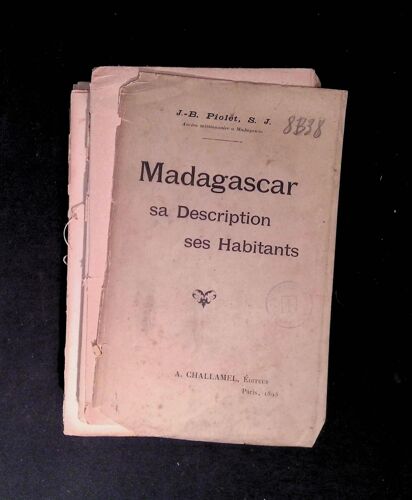 Madagascar, Sa Description, Ses Habitants