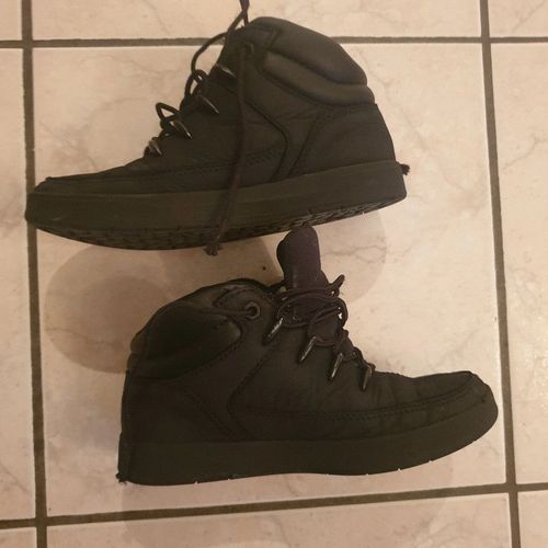 Chaussures Montante, Bottines Cuir Timberland Noir Taille 31 Très Bon État Avec Boite