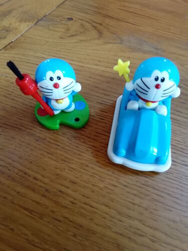 Lot De 2 Figurines Doraemon