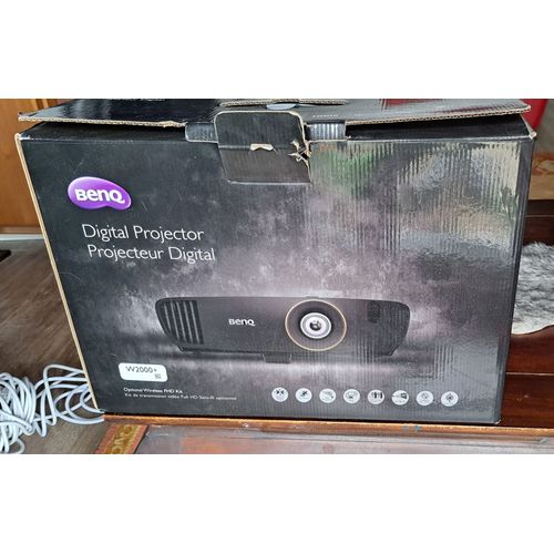 Benq w2000+