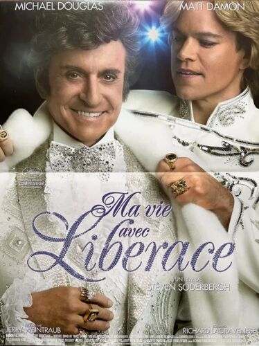 Ma Vie Avec Liberace - Affiche Originale De Cinéma - Format 40x60 Cm - Un Film De Steven Soderbergh Avec Michael Douglas, Matt Damon, Rob Lowe, Dan Aykroyd, Scott Bakula - Année 2013