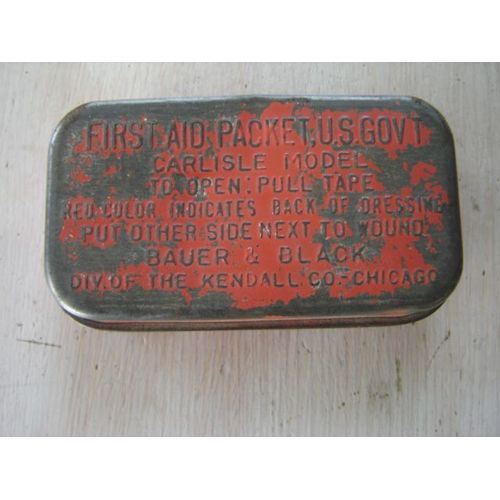 2éme Guerre Mondiale/ Boite Us First Aid Packet Us Govt *Model Carlisle Réservé1er Soins Pour Les Gi's