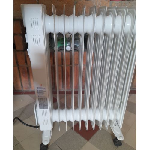 radiateur bain huile blanc CYBL20-11 - 220-240 V - 50 Hz - 2500 W 25x47x64 cm