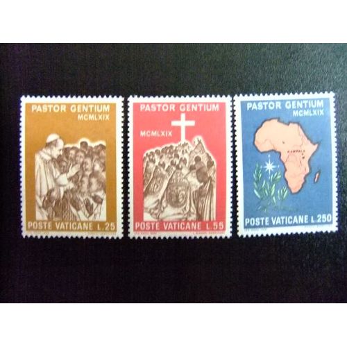 L 148 Vaticano 1969 / Voyage De S.S. Paul Vi Dans En Ouganda / Yvert 491 / 493 Mnh