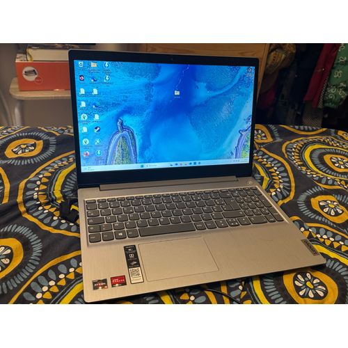 Lenovo Ideapad 3 - 17" AMD Ryzen 5 3500U - 2.1 Ghz - Ram 8 Go - DD 480 Go