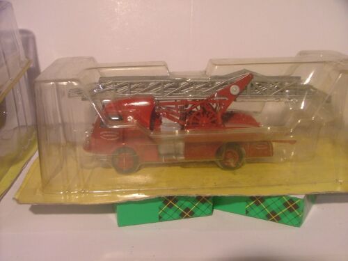 Renault Galion R2168 Echelle Gugumus D'auxerre Au 1/43