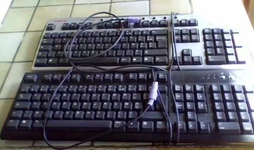 2 Claviers Anciens Azerty – Marques Compact & Fcc - Made In C.E & R.P.C