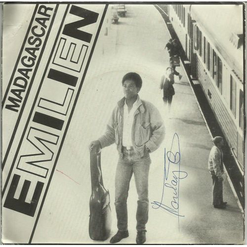 Emilien (Madagascar) - Sonierana Gara / Mahafaty Vetivety