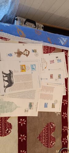 Lot De 6 Documents Philatéliques Officiels 2005