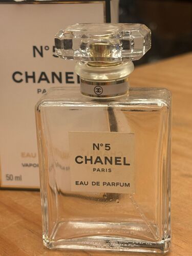 Chanel N°5 --- 50 Ml Eau De Parfum-- Flacon Vaporisateur Vide +Boite D'origine.