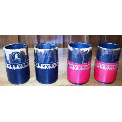 Gobelets En Faïence Peinte