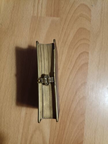 Paroissien Romain - Contenant Les Offices De Tous Les Dimanches Et Des Principales Fêtes De L'année En Latin Et En Français