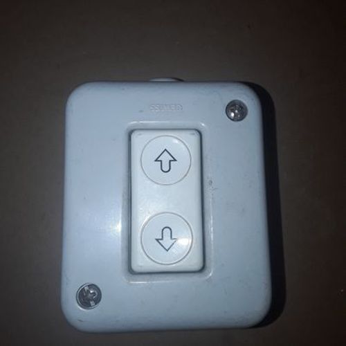 BOITIER montée/descente GW26 001