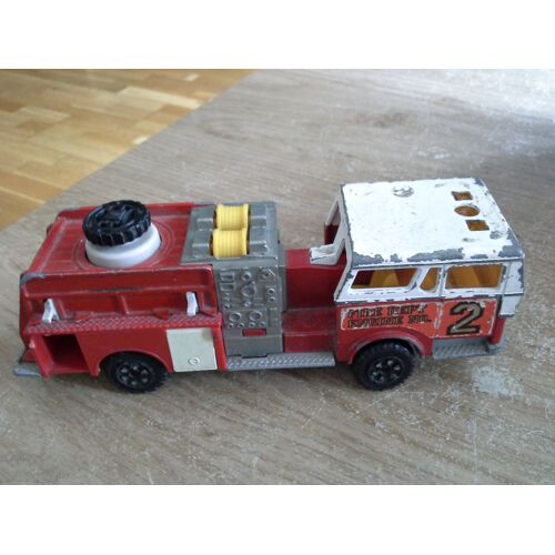 Pompe À Incendie Camion De Pompiers Majorette Échelle 1/47