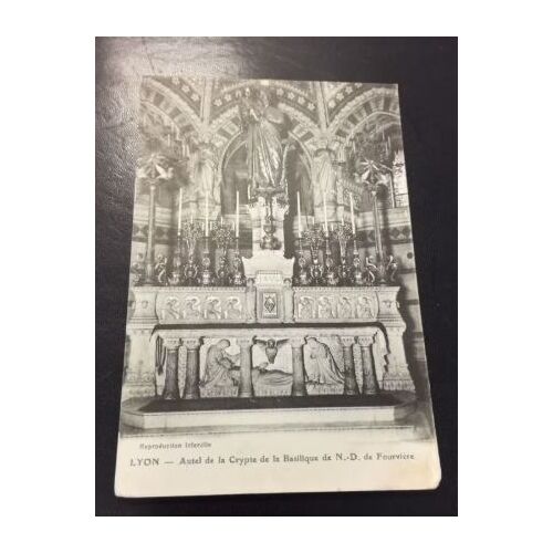 Carte Postale Lyon Autel De La Crypte De La Basilique De N D De Fourviere En L'état Sur Les Photos