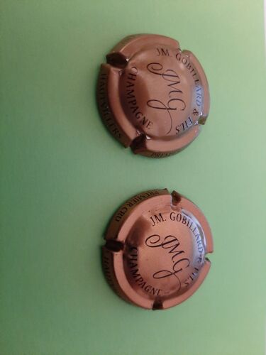 Rare ! Lot De 2 Capsules Champagne Gobillard 2 Nuances De Couleur Premeir Cru !