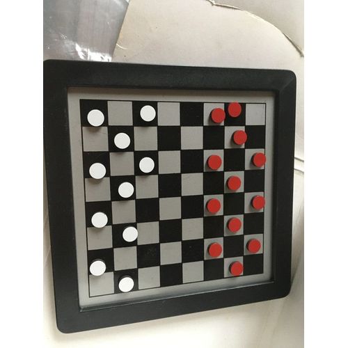 Vintage 1980 : Jeu De Dame Miniature Magnétique De Voyage