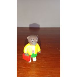Petit Ours Brun Avec Valise Rouge