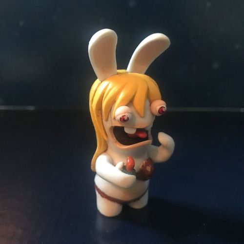 Figurine Lapine Crétine Préhistorique - Série Les Lapins Crétins Retour Vers Le Passé (Ubisoft 2010)