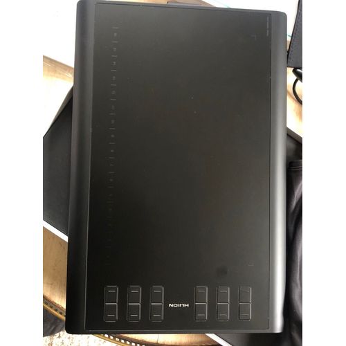 Tablette graphique HUION modèle New 1060PLUS