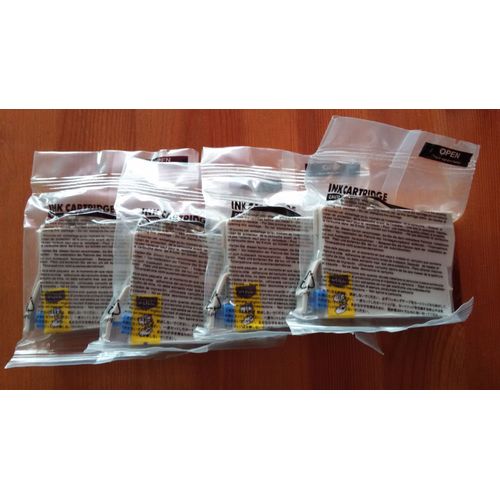 Lot de 4 cartouches d'encre noire compatible pour Epson Stylus D68/D88 séries/DX 3800/DX3850/DX4250