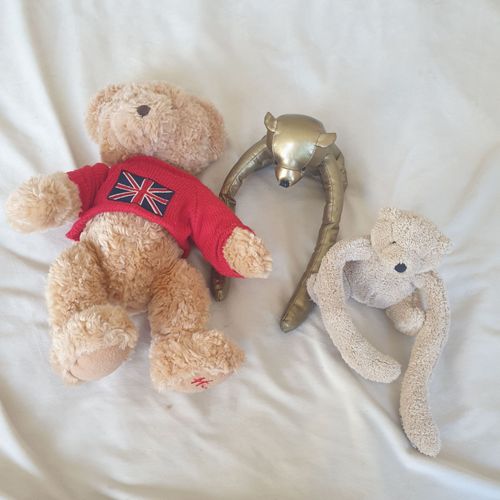 Lot De 3 Peluches Nounours, En Très Bon État, Un H&m Avec Un Pull Drapeau Anglais, 2 Nounours Ou Grand Bras.