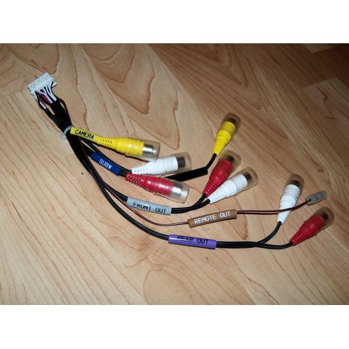 Câble audio/vidéo pour auto-radio Alpine