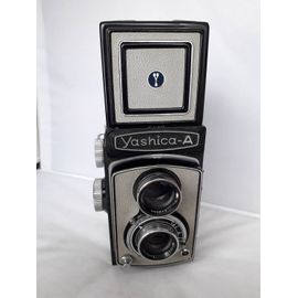 YASHICA A GRIS APPAREIL FORMAT 6X6 objectif YASHIKOR 80mm 3.5