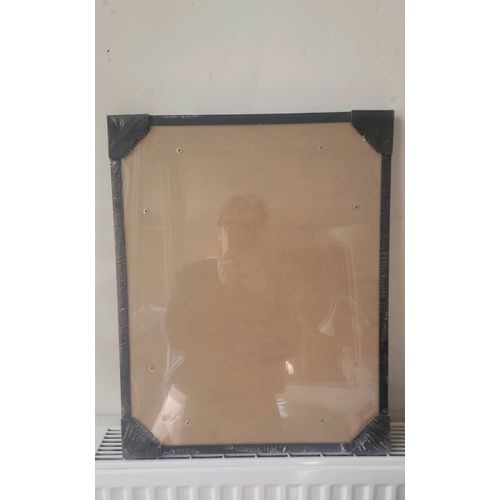 Cadre Vide Métal Noir 40 X 50 Marque Yellowkorner