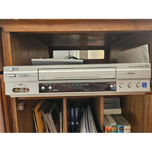 Magnetoscope a cassette MG64
