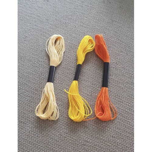 Lot De 3 Écheveaux De Fils Broderie Point De Croix