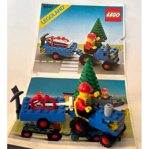 Set LEGO Vintage , Année 1980 , Numéro 6647 ( Highway Repair ) Tracteur bleu avec remorque , du réparateur de routes avec ses outils , Univers LEGOLAND , Complet , Avec Sa Notice D'origine