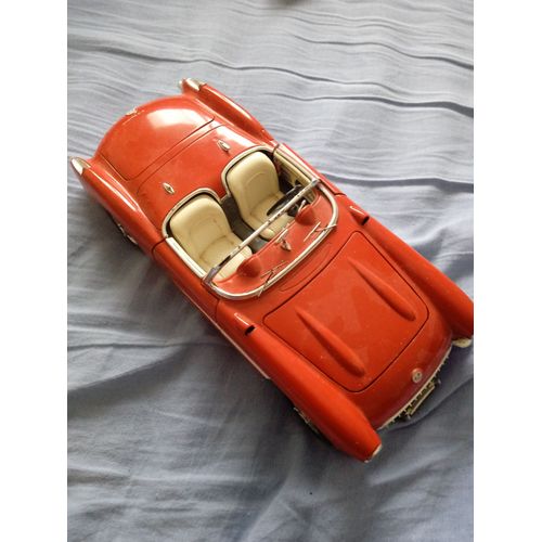 Chevrolet Corvette 1/24