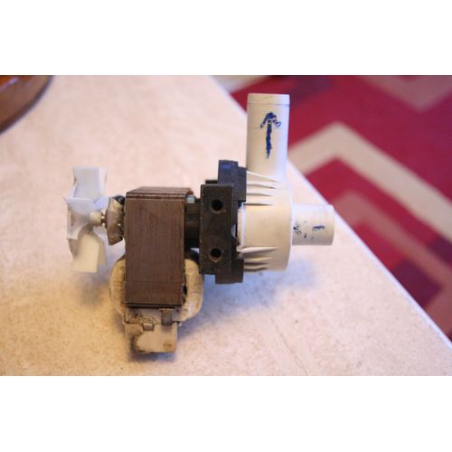 Pompe machine à laver adaptable