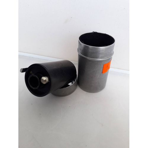 CARTOUCHE cassette LEICA LEITZ pour film 35mm+ boite métal de protection