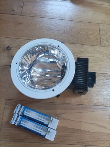 Plafonier Lampe 230 / 240 Plus Deux Ampoules