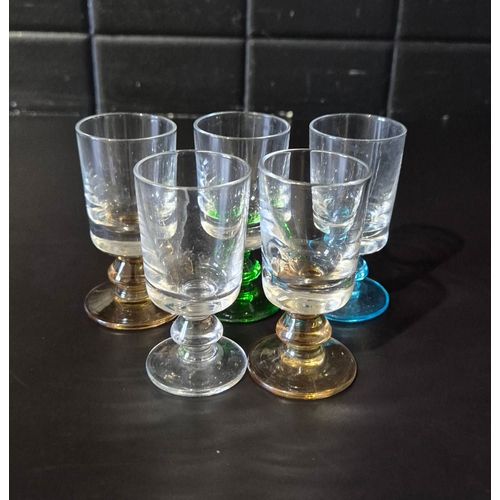 Lot 5 Petits Verres À Liqueur Colorés Vintage
