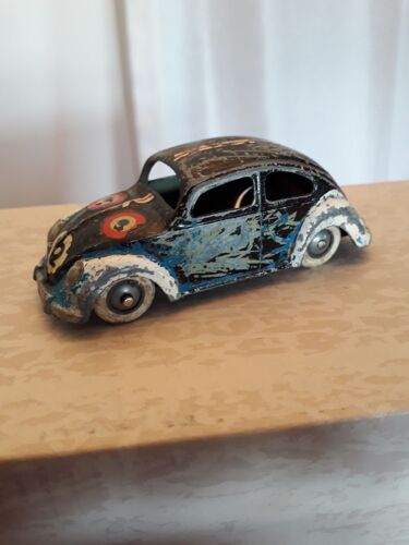 Petite Voiture Volkswagen 1/43 Cij